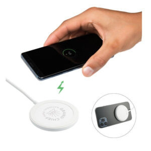MagClick™ Pro Fast Wireless Charging Pad (Q744422)